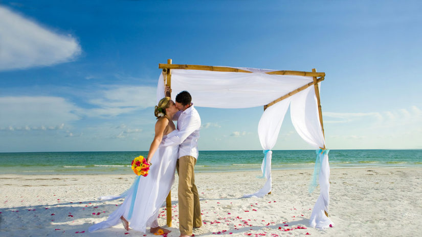 Faire un mariage en bord de mer
